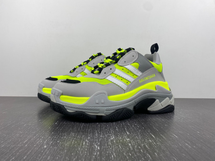 Ba*len*cia*ga triple s sneaker 80000111