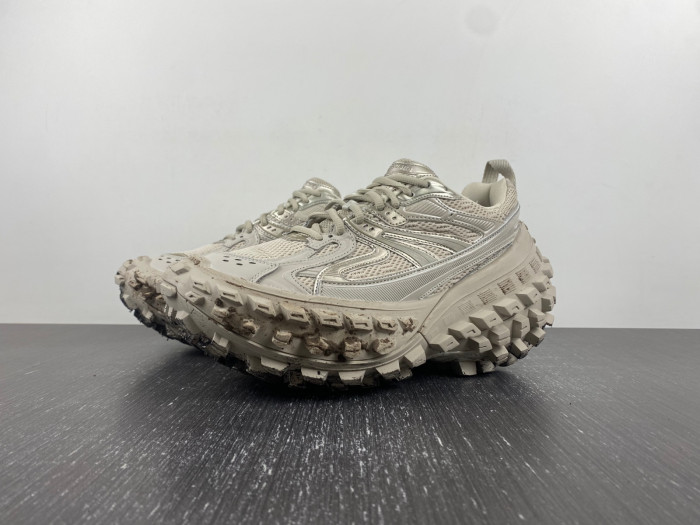 Ba*len*cia*ga defender sneaker