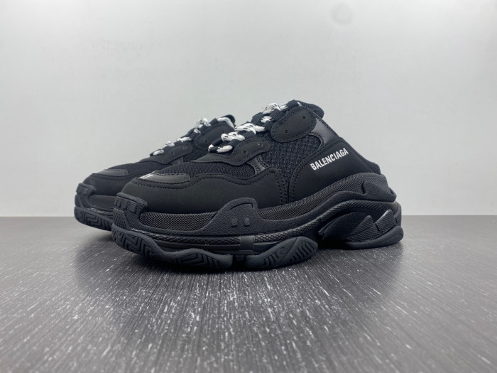 Ba*len*cia*ga triple s sneaker 80000102