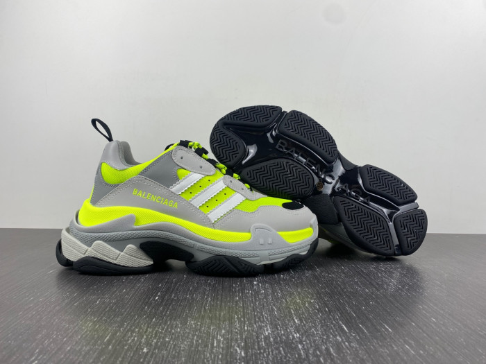 Ba*len*cia*ga triple s sneaker 80000111