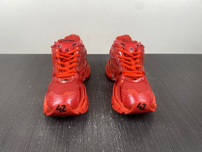 Ba*len*cia*ga runner sneaker