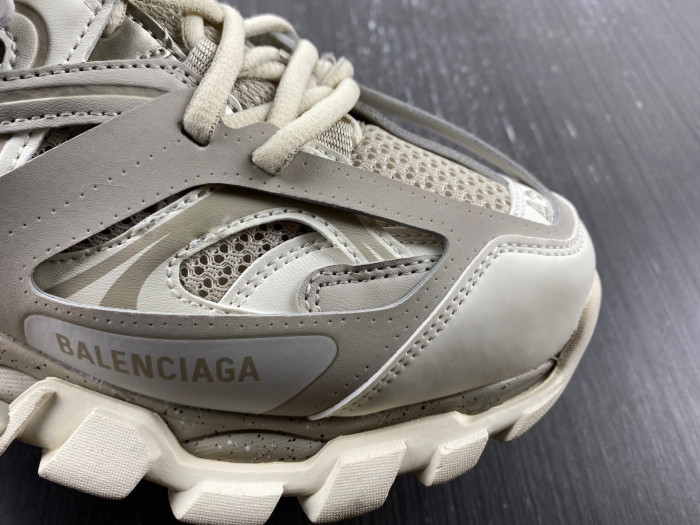 Ba*len*cia*ga track 8000048