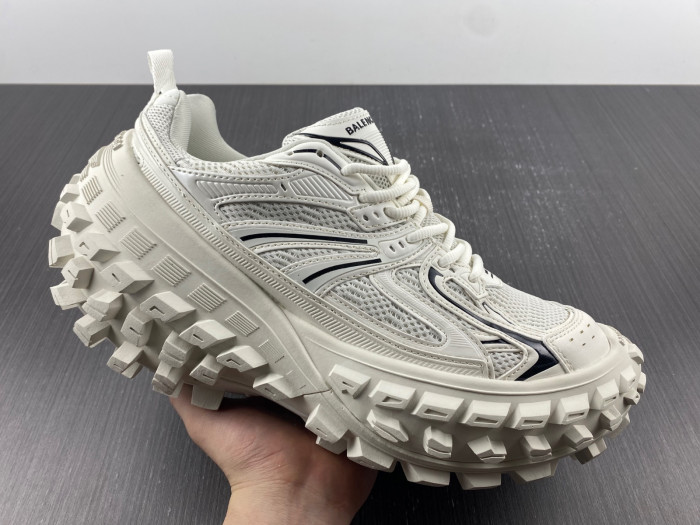 Ba*len*cia*ga defender sneaker