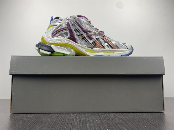 Ba*len*cia*ga runner sneaker