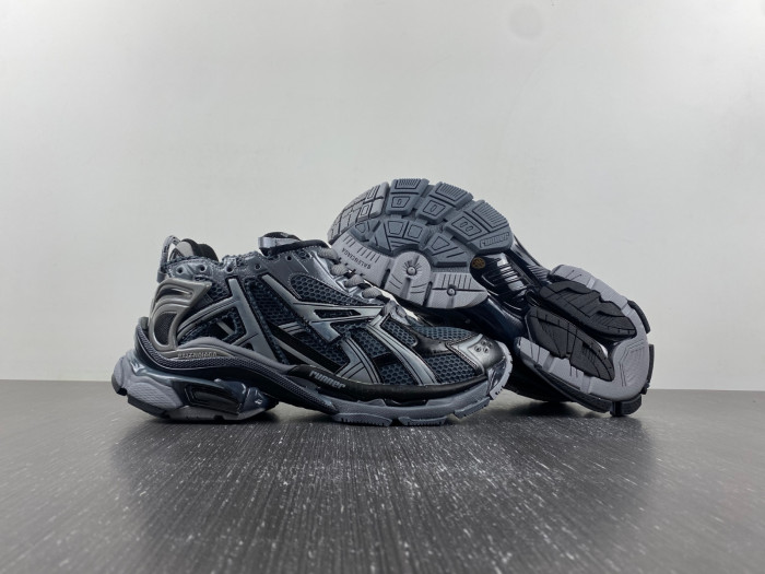 Ba*len*cia*ga runner sneaker