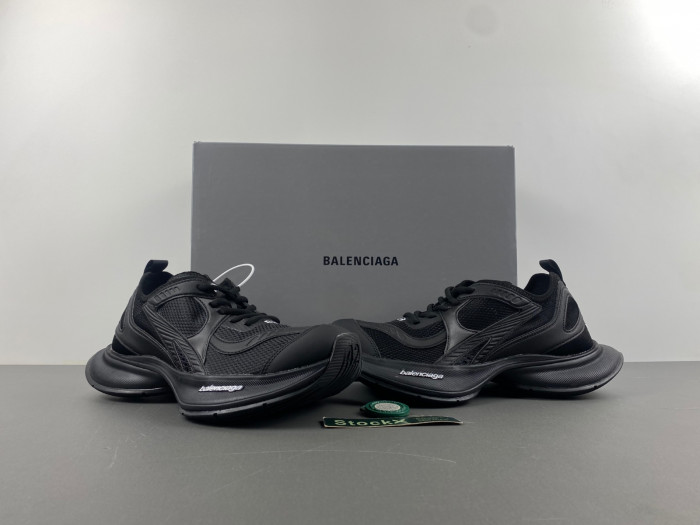 Ba*len*cia*ga sneaker