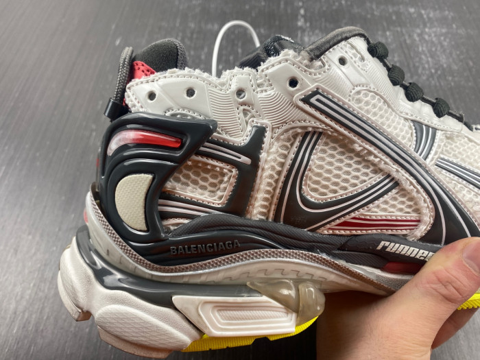 Ba*len*cia*ga runner sneaker