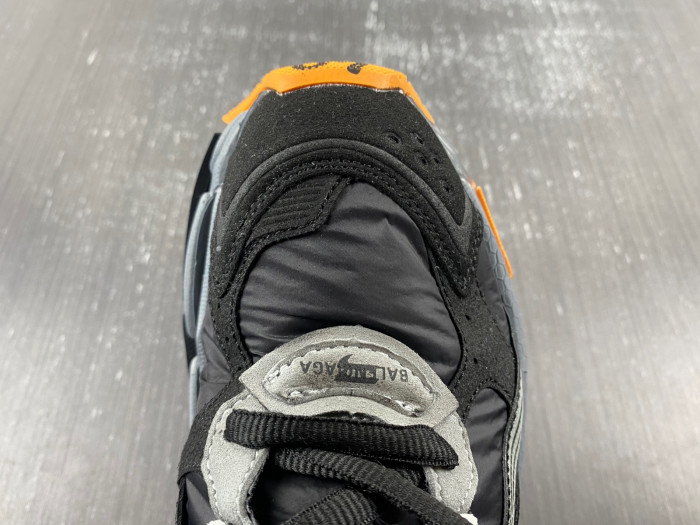 Ba*len*cia*ga runner sneaker
