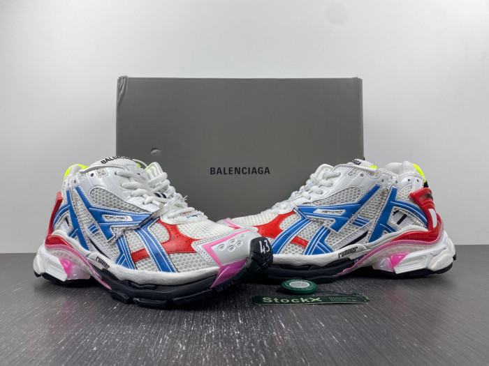 Ba*len*cia*ga runner sneaker
