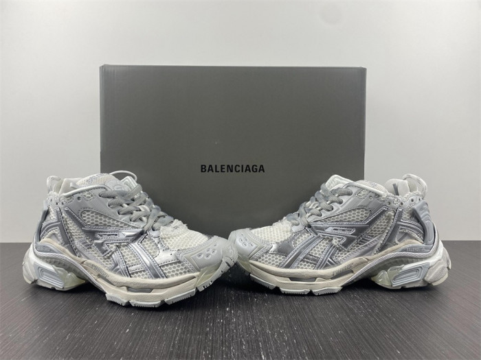 Ba*len*cia*ga runner 8000018