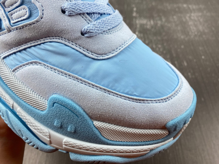 Ba*len*cia*ga triple s sneaker 80000133