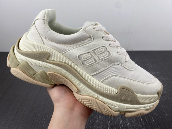 Ba*len*cia*ga triple s sneaker 80000135