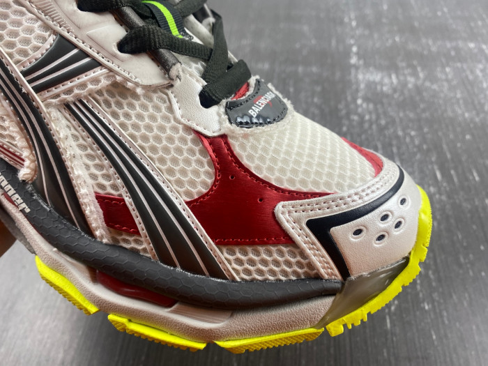Ba*len*cia*ga runner sneaker