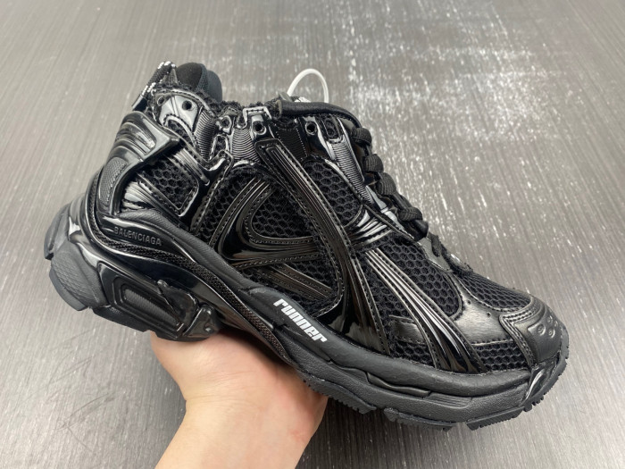 Ba*len*cia*ga runner sneaker