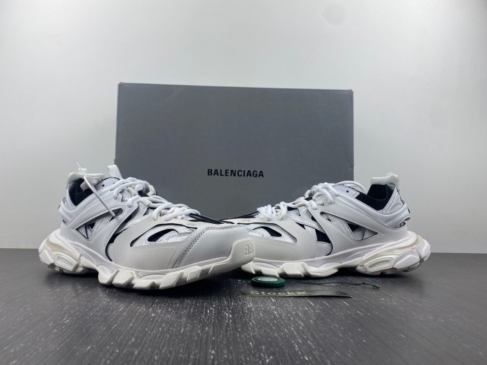 Ba*len*cia*ga track 80000219