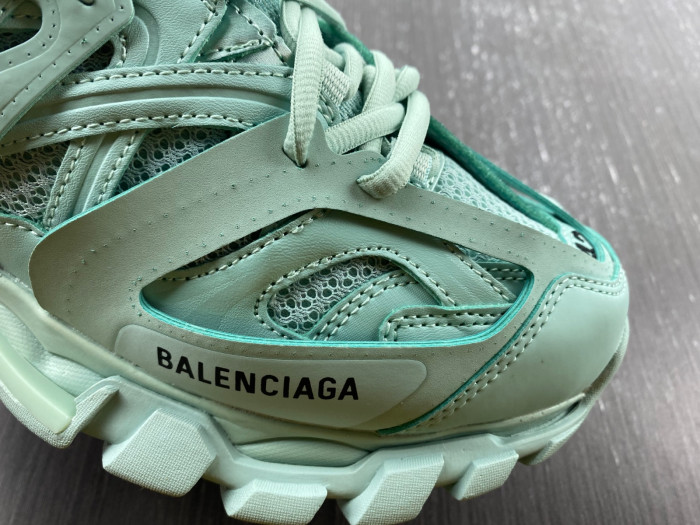 Ba*len*cia*ga track 8000046