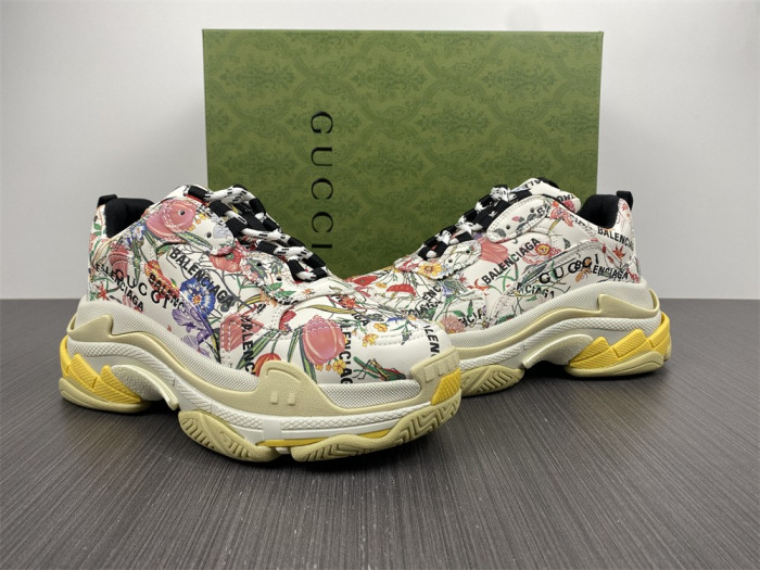 g*u*i vintage triple s 576965 dr1111111