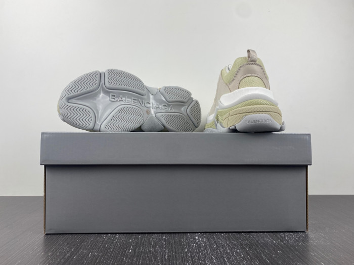 Ba*len*cia*ga triple s sneaker 80000118