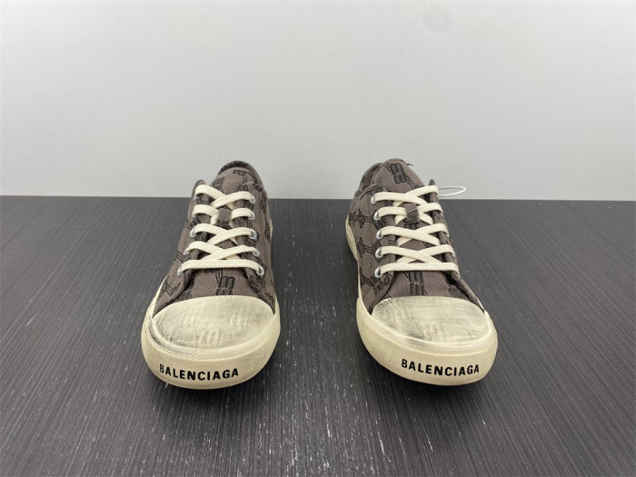 Ba*len*cia*ga sneaker