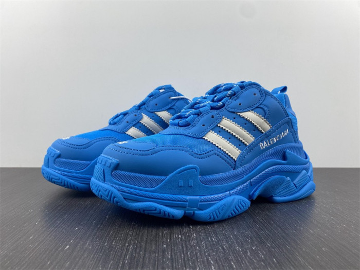 Ba*len*cia*ga triple s sneaker 8000025