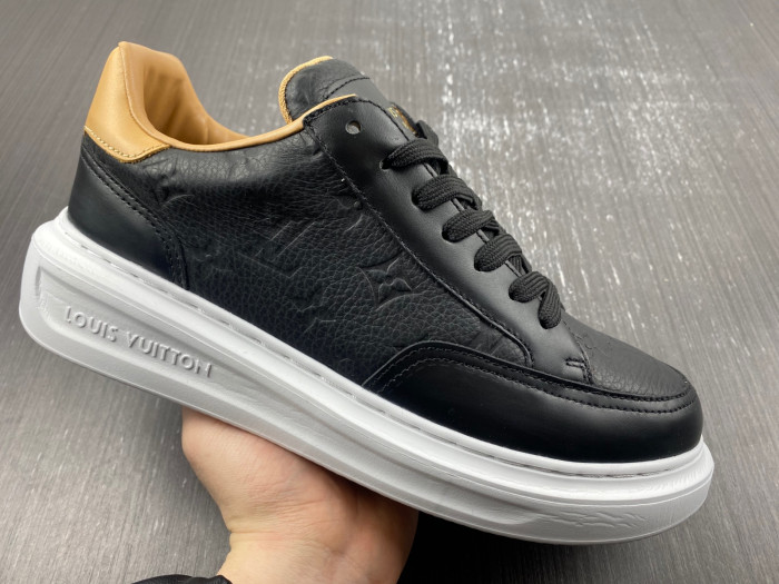 lv snekaers l0000100