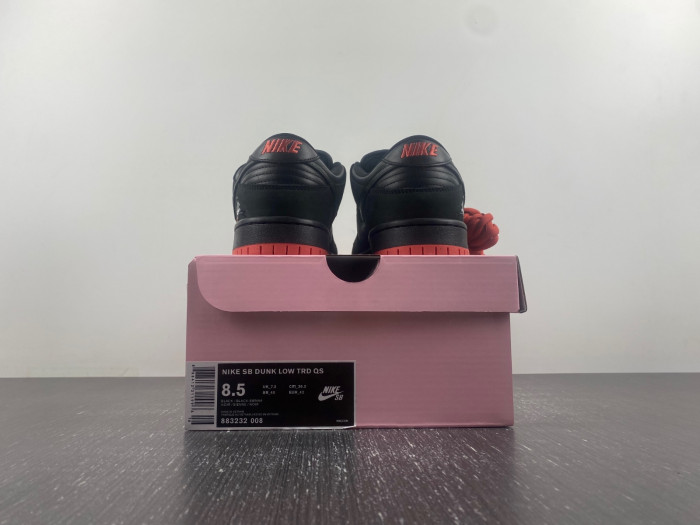 nike sb dunk low black pigeon 883232-008