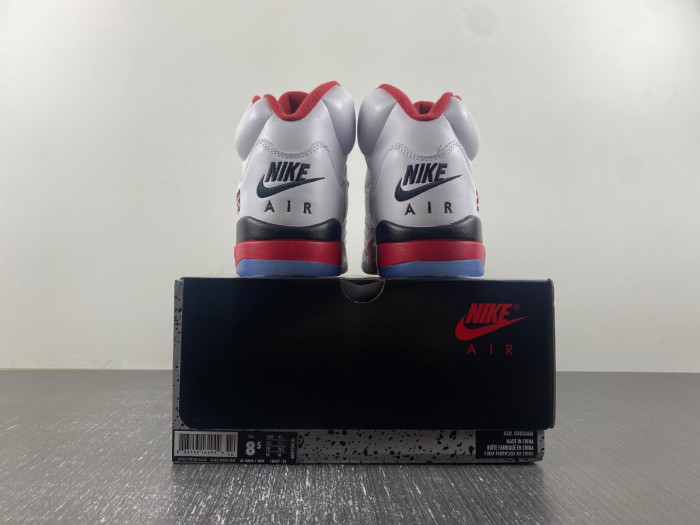 air jordan 5 retro fire red black tongue 136027-120