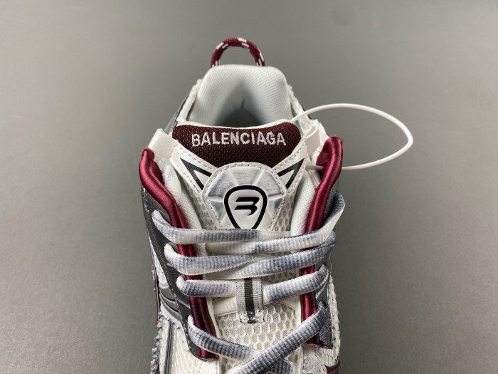Ba*len*cia*ga runner sneaker