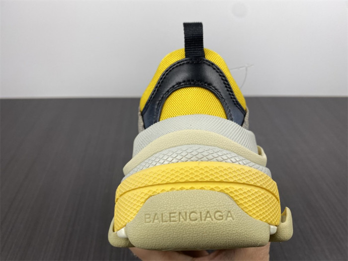 Ba*len*cia*ga triple s sneaker 8000039