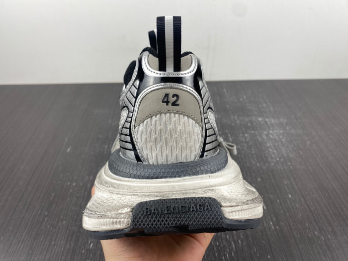 Ba*len*cia*ga 3xl sneaker 8000083