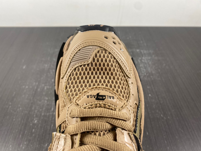 Ba*len*cia*ga runner sneaker
