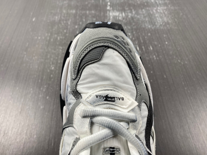 Ba*len*cia*ga runner sneaker