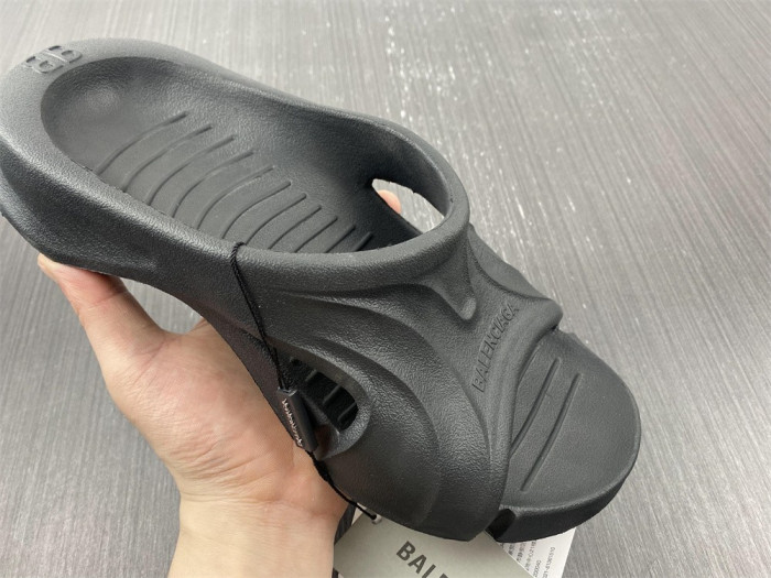 balenciag* sandal12