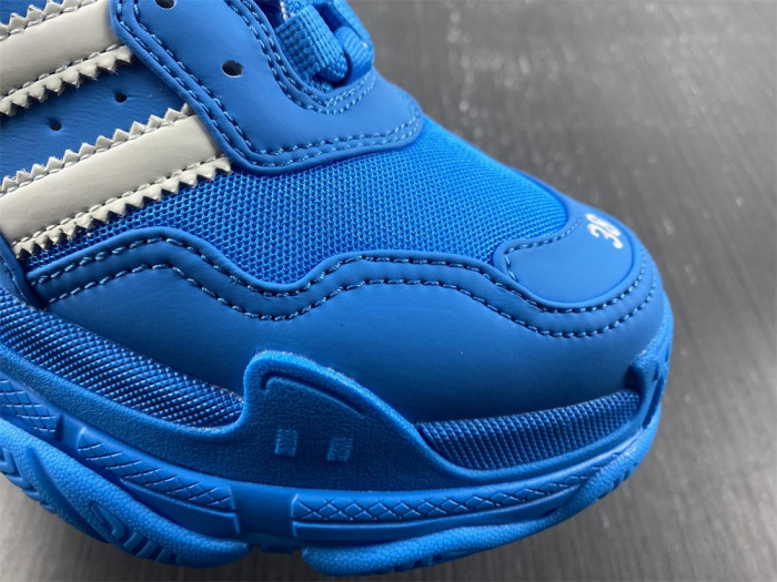 Ba*len*cia*ga triple s sneaker 8000025