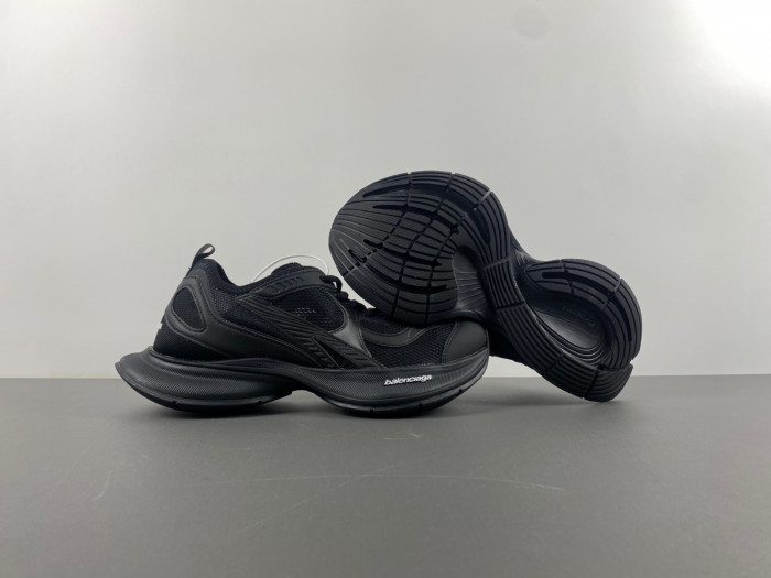 Ba*len*cia*ga sneaker