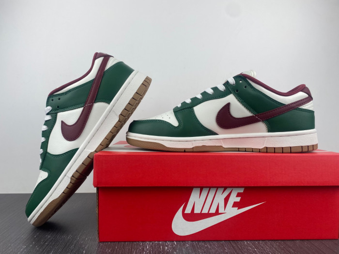 dunk low 20230217