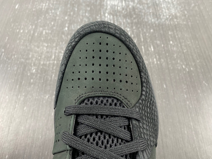 nike kobe 4 protro “black gold” fq3544-001