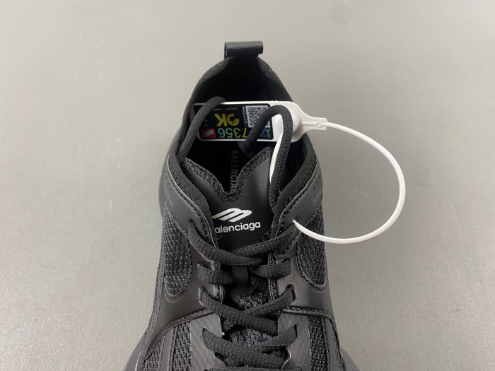 Ba*len*cia*ga sneaker