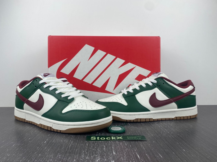 dunk low 20230217