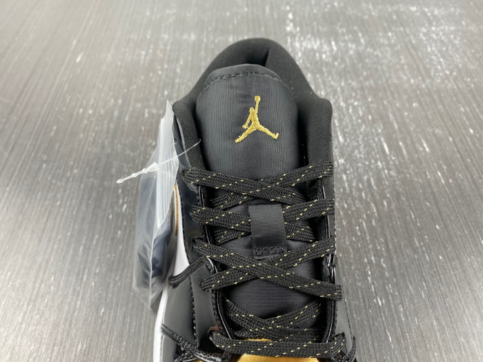jordan 1 low se gold toe (gs) dr6970-071