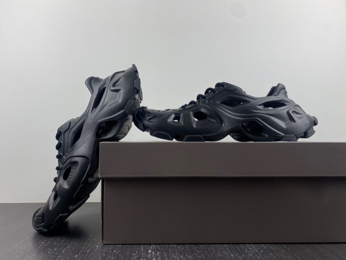 balenciag* sandal17