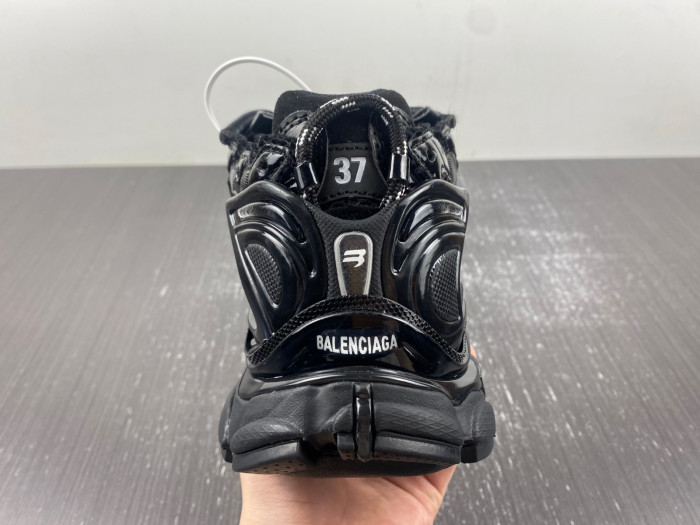 Ba*len*cia*ga runner sneaker