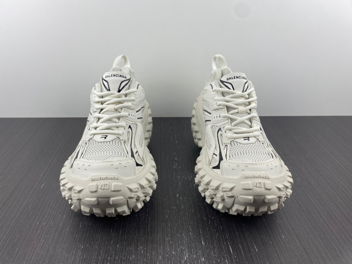 Ba*len*cia*ga defender sneaker