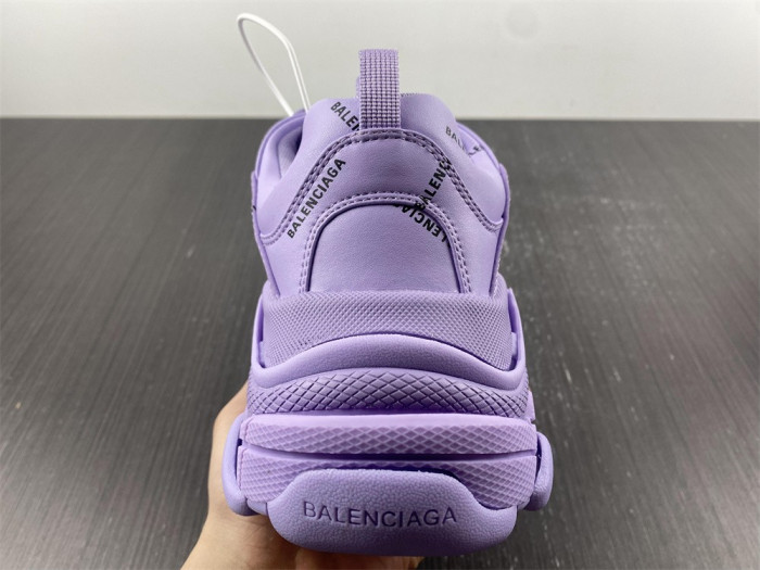 Ba*len*cia*ga triple s sneaker 8000028