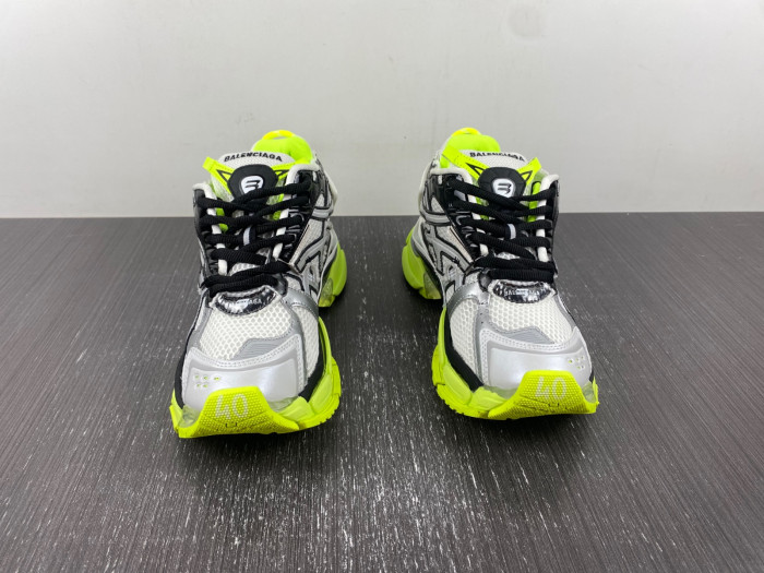 Ba*len*cia*ga runner sneaker
