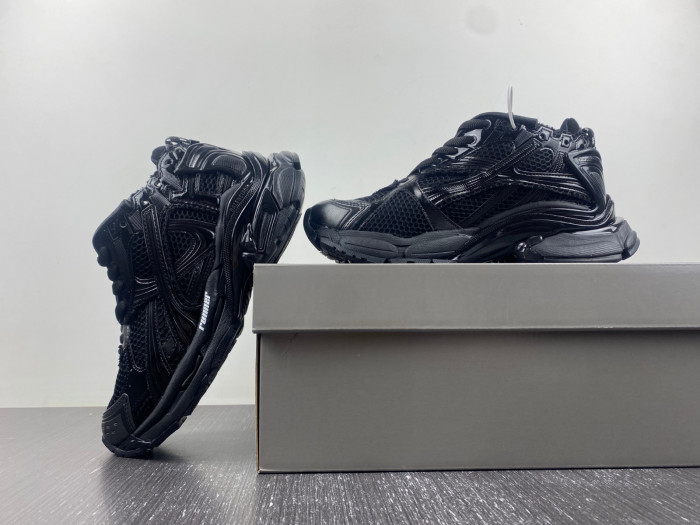 Ba*len*cia*ga runner sneaker