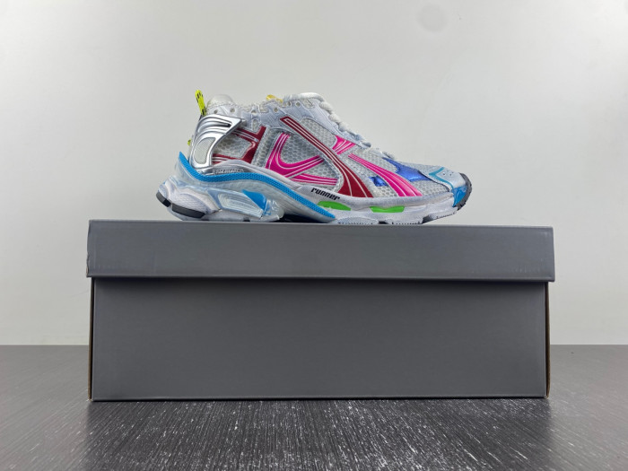Ba*len*cia*ga runner sneaker