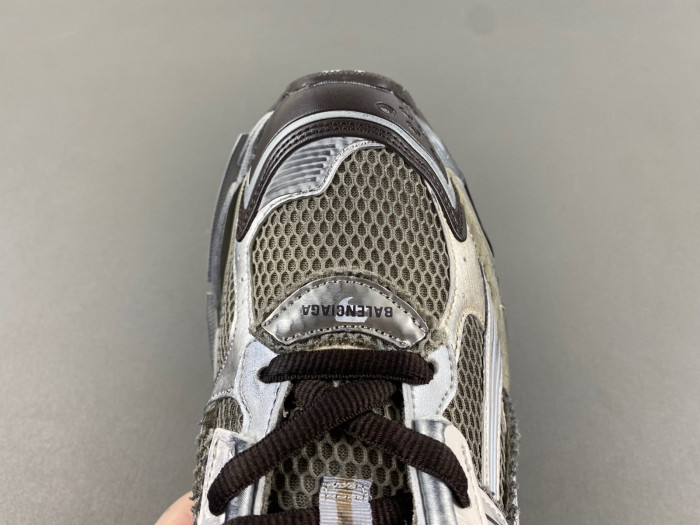 Ba*len*cia*ga runner sneaker