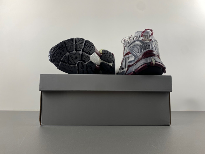 Ba*len*cia*ga runner sneaker