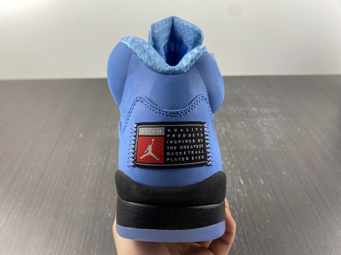 air jordan 5 “unc” university blue/black-white dv1310-401